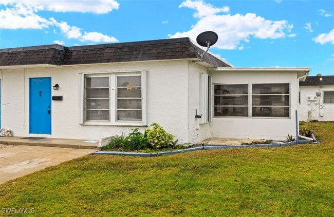 property at 18 Tangerine Ct