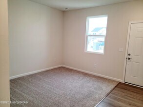 8308 Fairmount Rd in Louisville, KY - Building Photo - Building Photo