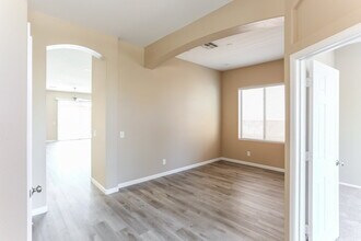 5037 W Nancy Ln in Phoenix, AZ - Building Photo - Building Photo