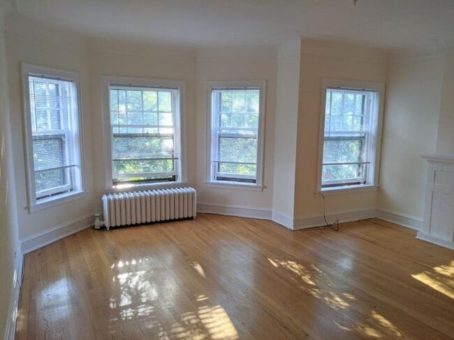 731 Hinman Ave in Evanston, IL - Building Photo - Building Photo