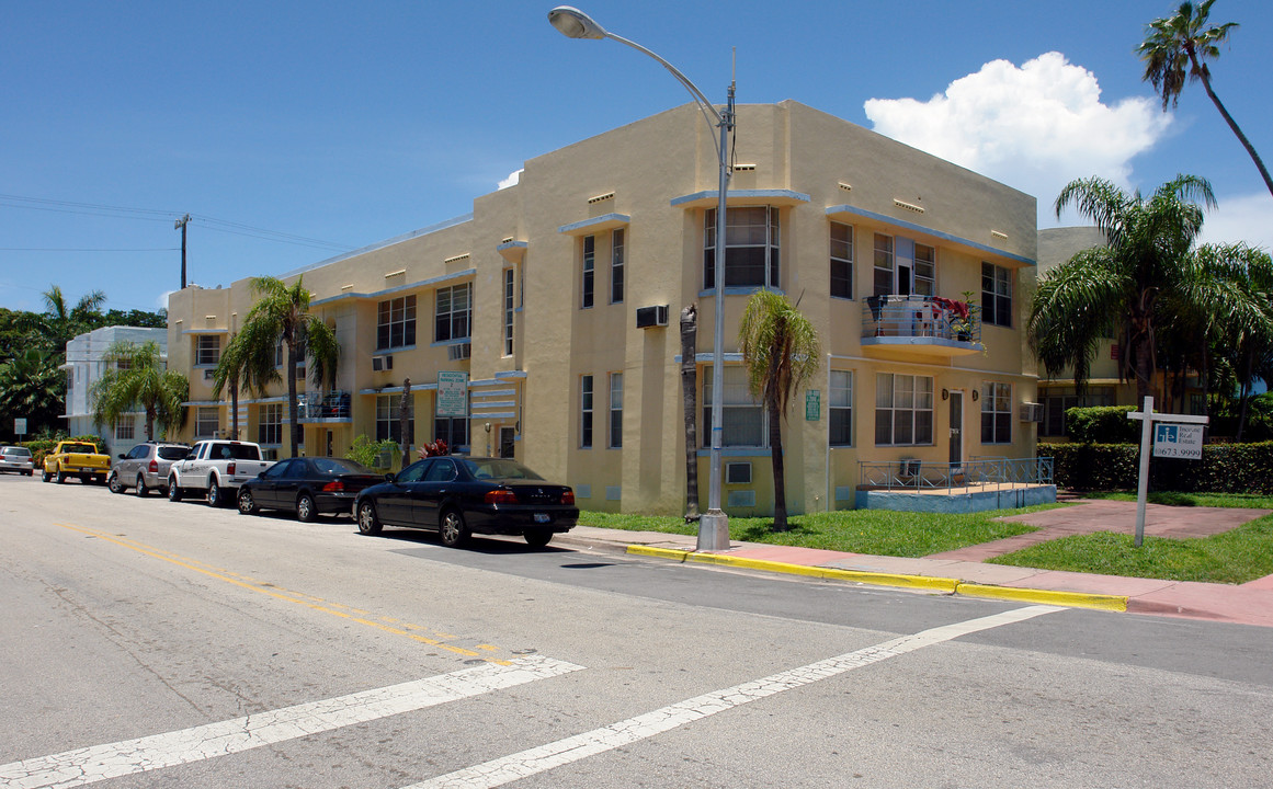 701 10th St in Miami Beach, FL - Foto de edificio