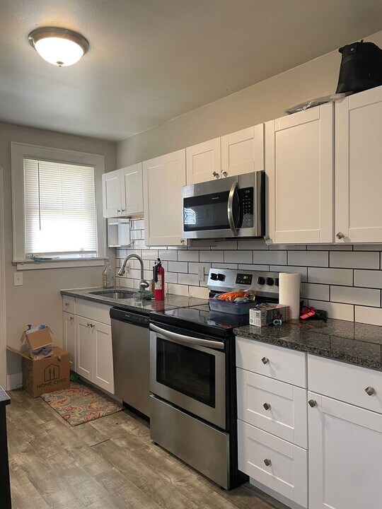 426 Hill St in Carnegie, PA - Building Photo
