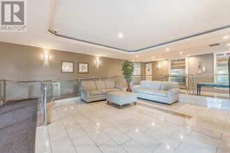 61 Markbrook Ln in Toronto, ON - Building Photo - Building Photo