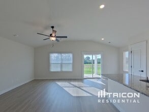 1225 Crested Iris St in Moore, SC - Building Photo - Building Photo