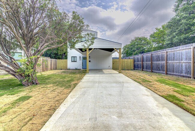 2530 Steck Ave in Austin, TX - Building Photo - Building Photo