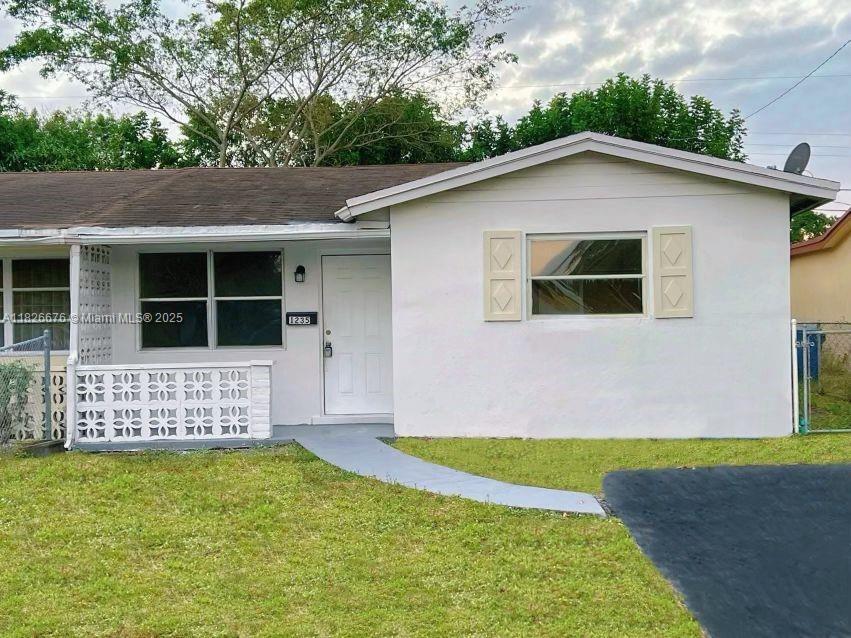 1235 NW 58th Ave in Lauderhill, FL - Building Photo