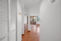 10400 SW 108th Ave in Miami, FL - Building Photo - Building Photo