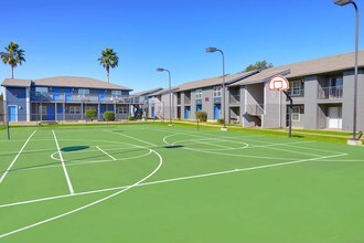 Pearl Apartments in College Station, TX - Building Photo - Building Photo