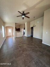 14387 High Rock Dr in El Paso, TX - Building Photo - Building Photo