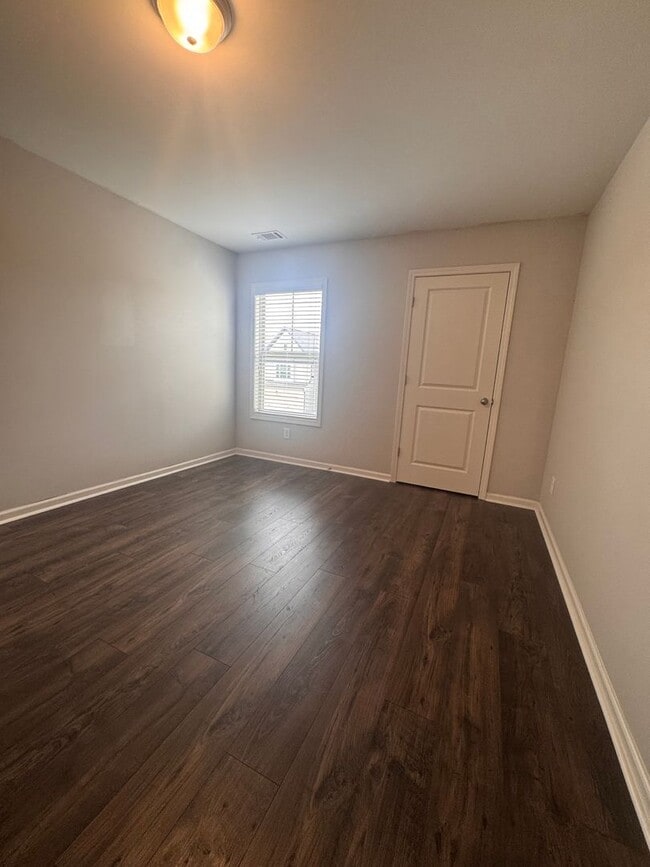 5619 Parkview Ln in Flowery Branch, GA - Building Photo - Building Photo