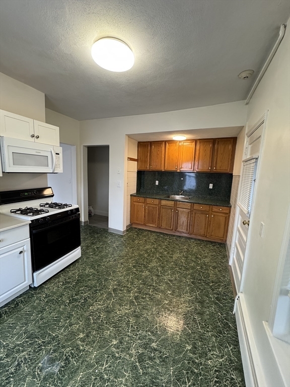 70 Waite St in Revere, MA - Building Photo - Building Photo