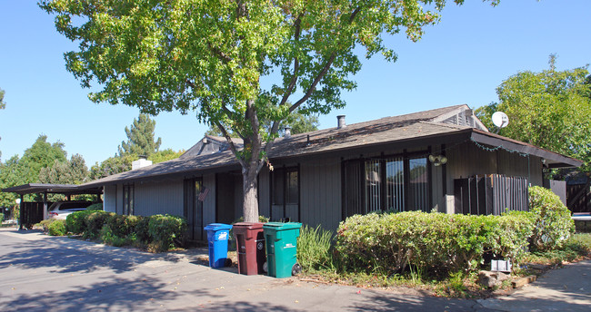 1971 Desert Cor in Walnut Creek, CA - Building Photo - Building Photo