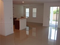 11567 NW 75th Ln in Doral, FL - Foto de edificio - Building Photo