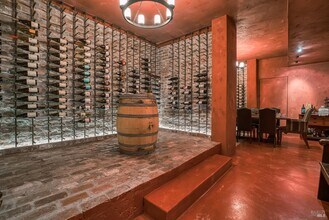 2703 Brush Creek Rd in Santa Rosa, CA - Building Photo - Building Photo