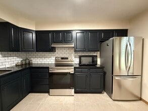 404 Harding St in Lower Burrell, PA - Building Photo - Building Photo