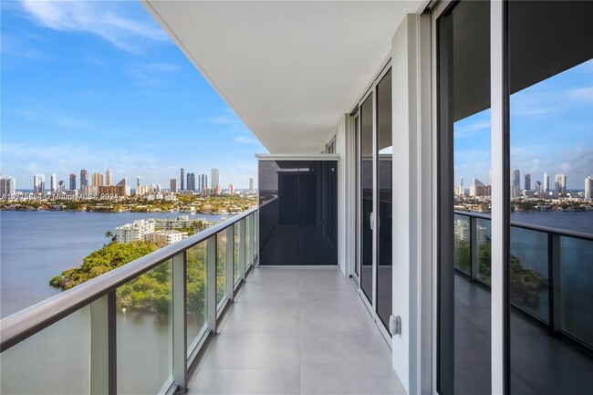 property at 16385 Biscayne Blvd