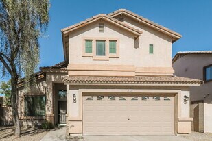 8216 W Globe Ave in Phoenix, AZ - Building Photo