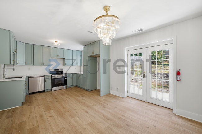 property at 1264 Hartford Ave SW