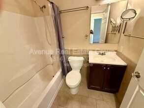 11090 Alan Shepard Dr in Maryland Heights, MO - Building Photo - Building Photo