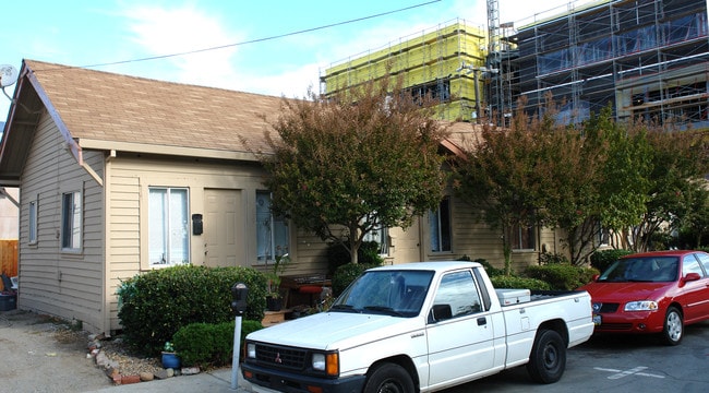 823 Green St in Martinez, CA - Building Photo - Building Photo