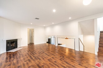 1856 Silverwood Terrace in Los Angeles, CA - Building Photo - Building Photo