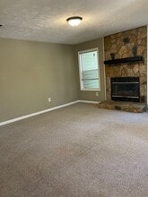 6800 Willowbrook Dr in Fayetteville, NC - Foto de edificio - Building Photo