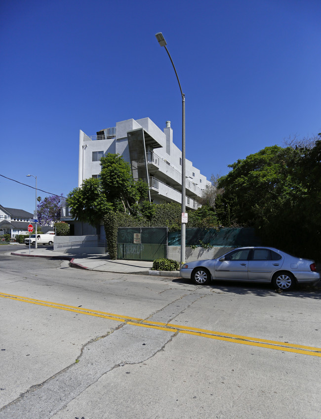 3986 Ingraham St in Los Angeles, CA - Building Photo - Building Photo