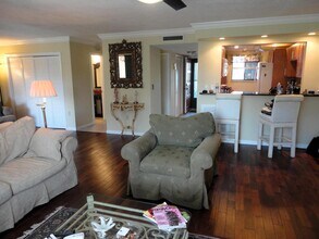 5433 SE Miles Grant Rd in Stuart, FL - Building Photo - Building Photo