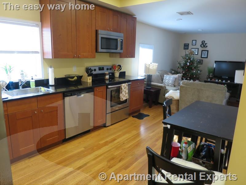 60 William St in Medford, MA - Building Photo