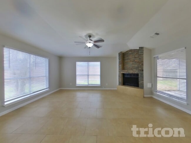 16006 Camino Del Sol Dr in Houston, TX - Building Photo - Building Photo