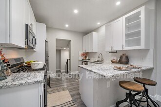 2339 S Acoma St in Denver, CO - Building Photo - Building Photo