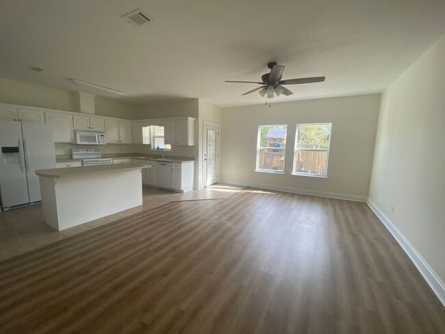 213 S Jan Dr in Panama City, FL - Building Photo - Building Photo
