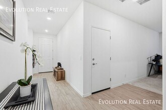 5532 W Coplen Farms Rd in Phoenix, AZ - Building Photo - Building Photo