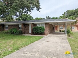 103 Church Ave SE in Fort Walton Beach, FL - Building Photo