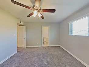 1893 E Ellis Dr in Tempe, AZ - Building Photo - Building Photo