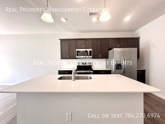 58 Woodsdale Pl SE in Concord, NC - Building Photo - Building Photo