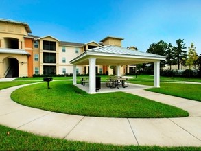 Fountains at San Remo Court in Kissimmee, FL - Building Photo - Building Photo