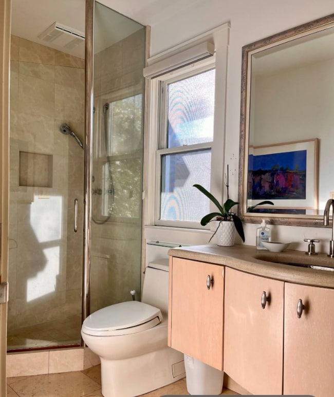 567 Riviera Cir in Larkspur, CA - Building Photo - Building Photo