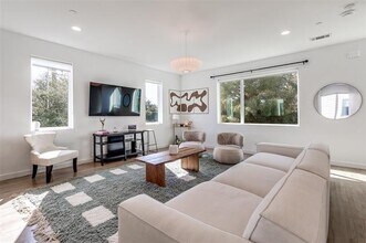 1430 Grigsby Ave in Dallas, TX - Building Photo - Building Photo