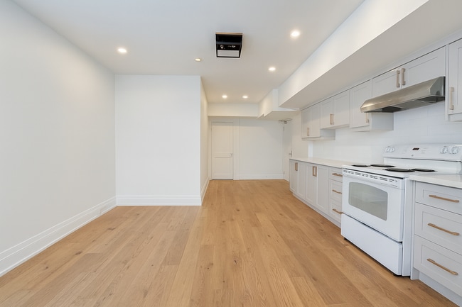 property at 135 Earl Pl