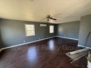 10535 Orchard St in Bloomington, CA - Building Photo - Building Photo