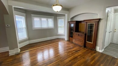 1054 Lafayette Ave SE in Grand Rapids, MI - Building Photo - Building Photo