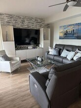 14621 Balgowan Rd in Miami Lakes, FL - Building Photo - Building Photo