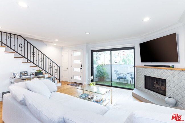 property at 1625 Idaho Ave