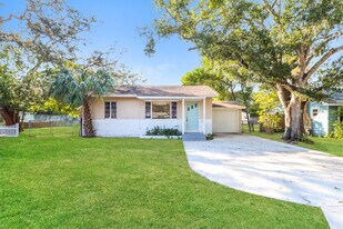 1314 Friend Ave in Clearwater, FL - Building Photo