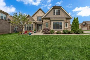 1025 Rudder Dr in Spring Hill, TN - Building Photo
