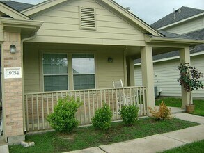 19754 Cozy Cabbin Dr in Katy, TX - Building Photo - Building Photo