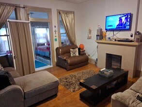 2223 E Commerce St in San Antonio, TX - Building Photo - Building Photo