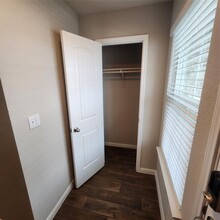 733 Shallowford Pl in Bastrop, TX - Foto de edificio - Building Photo