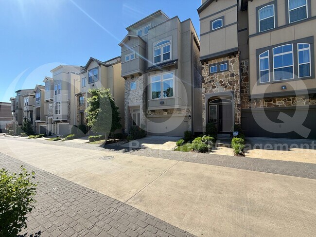 1832 Stevens Bluff Ln in Dallas, TX - Building Photo - Building Photo